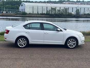 Used Skoda Octavia 2015 for sale - 75028772: Photo
