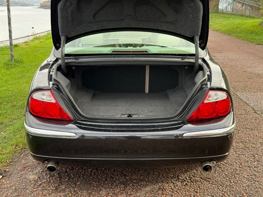 Used Jaguar S-Type 2004 for sale - 76685951: Photo 6
