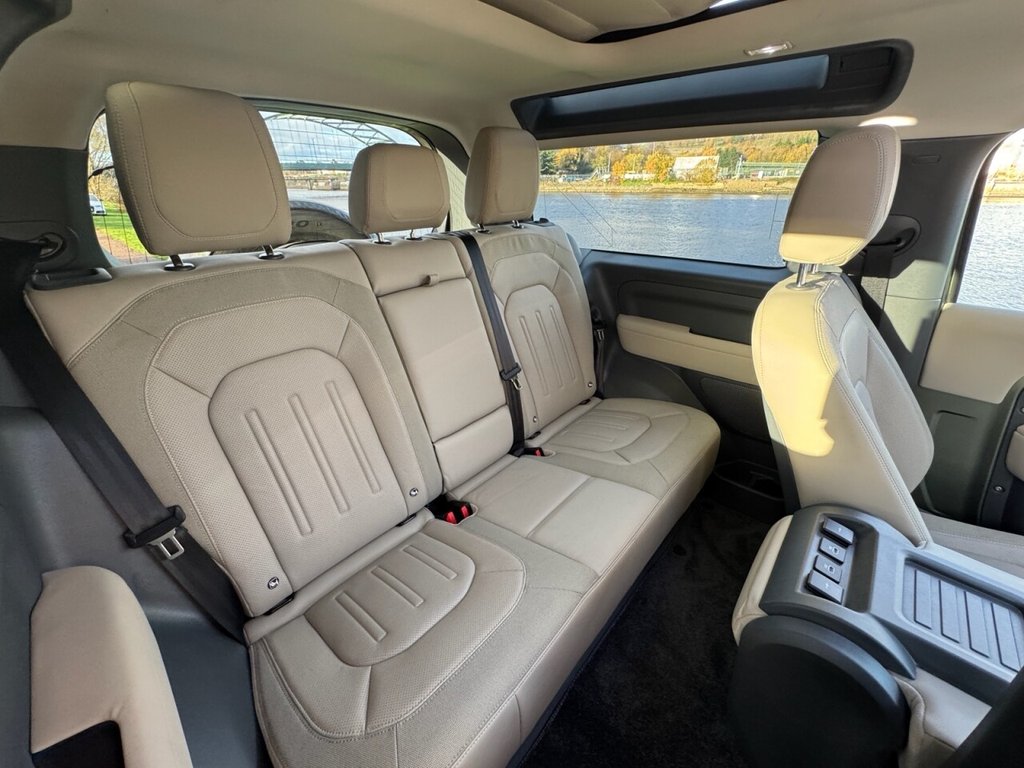 Used Land Rover Defender 2021 for sale - 76520611: Photo 14