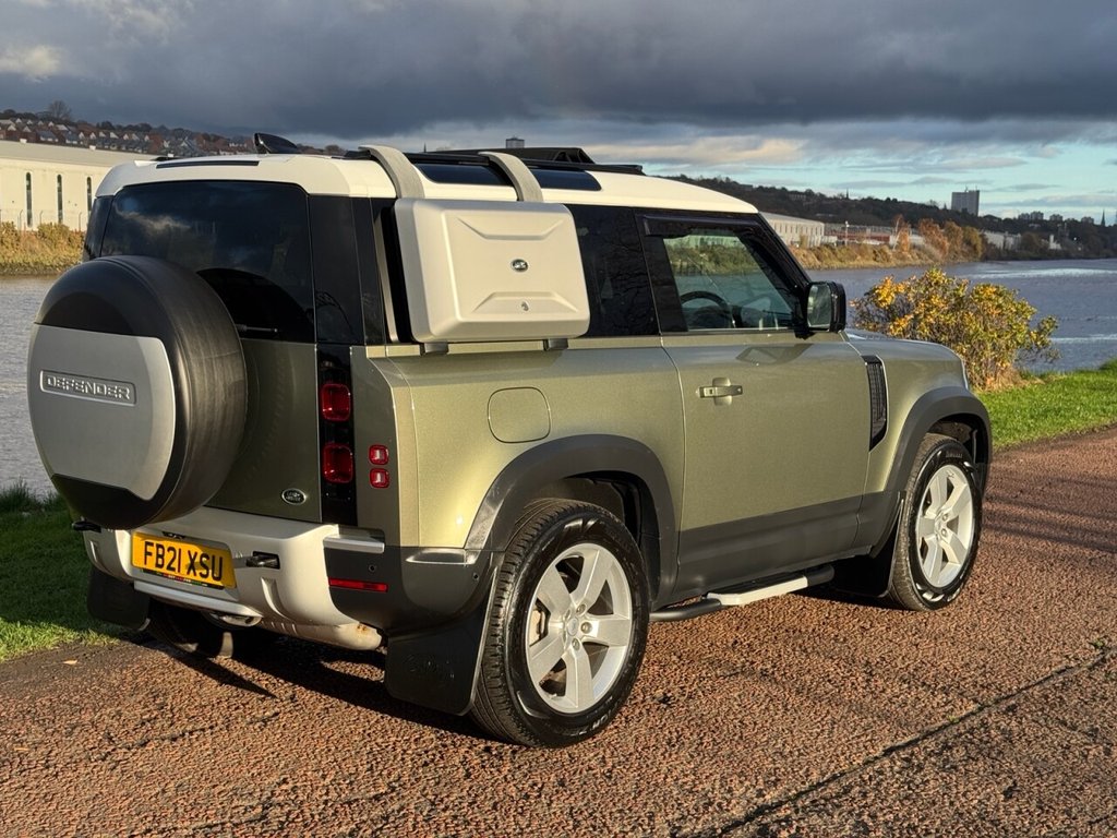 Used Land Rover Defender 2021 for sale - 76520611: Photo 5