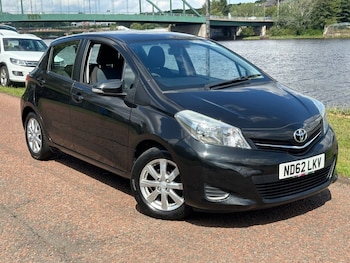 Used Toyota Yaris 2012 for sale - 75875513: Photo