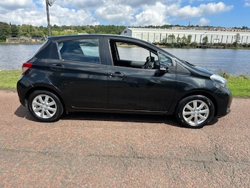 Used Toyota Yaris 2012 for sale - 75875513: Photo