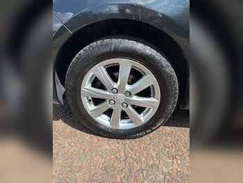 Used Toyota Yaris 2012 for sale - 75875513: Photo