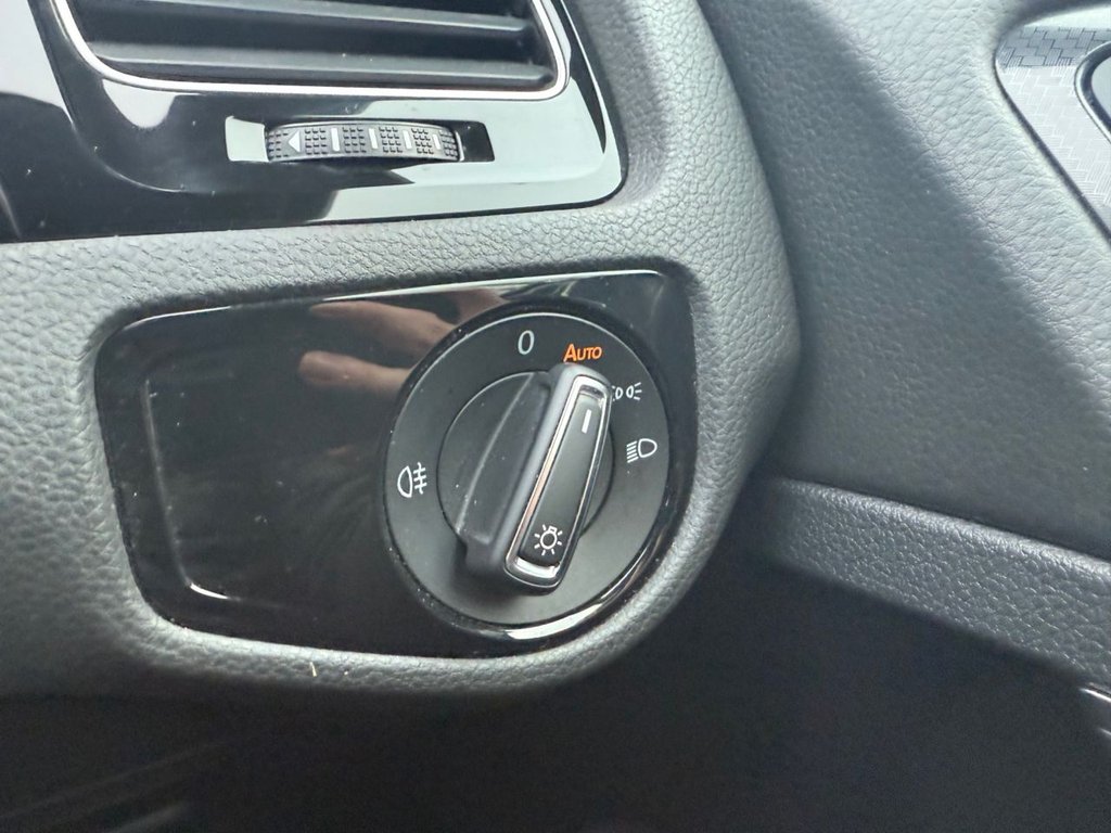 Used Volkswagen Golf 2015 for sale - 77477538: Photo 25