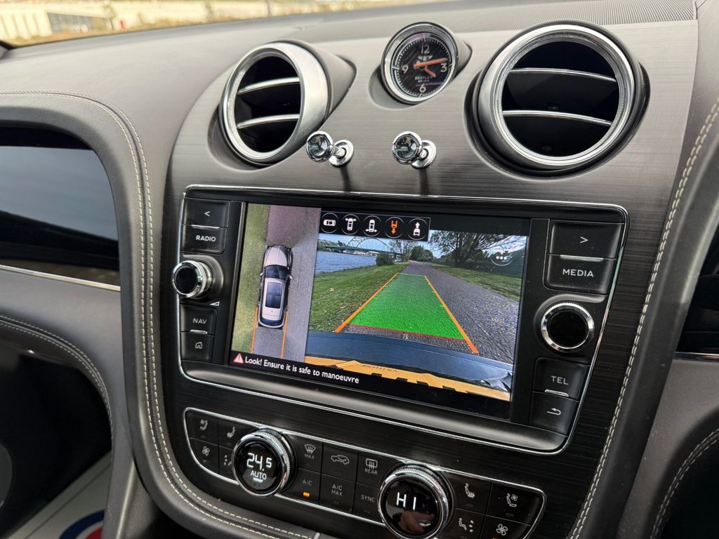 Used Bentley Bentayga 2018 for sale - 76162961: Photo 17