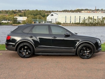 Used Bentley Bentayga 2018 for sale - 76162961: Photo