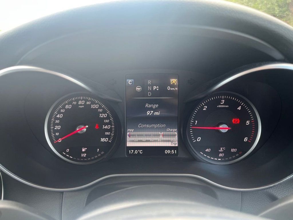 Used Mercedes-Benz GLC 2016 for sale - 76642269: Photo 15