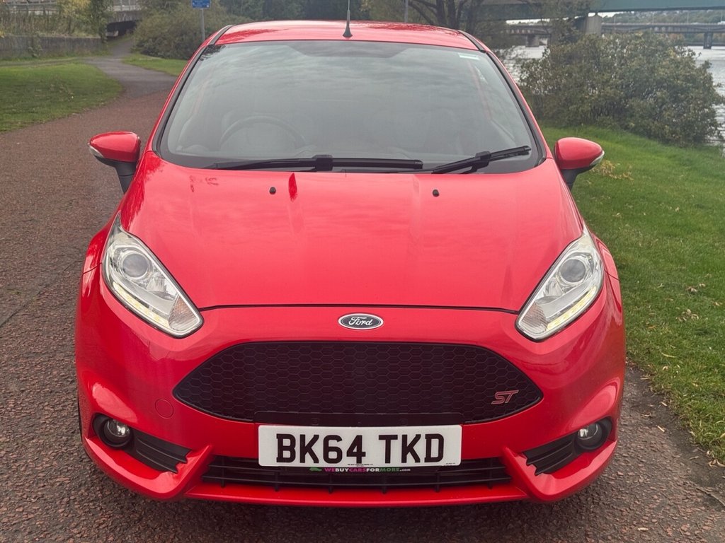Used Ford Fiesta 2014 for sale - 76535454: Photo 2