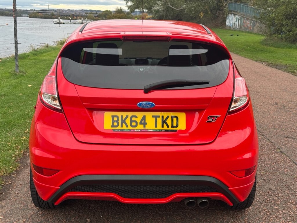 Used Ford Fiesta 2014 for sale - 76535454: Photo 5