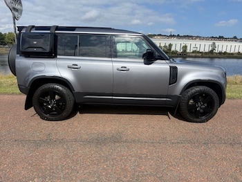 Used Land Rover Defender 2022 for sale - 79607856: Photo