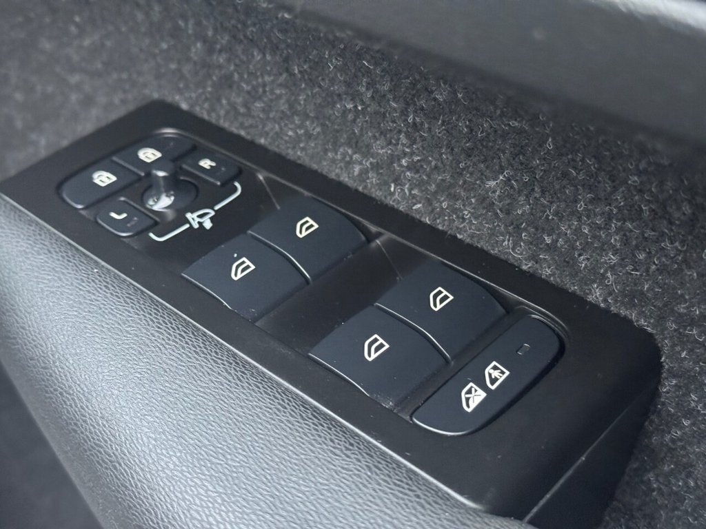 Used Volvo XC40 2021 for sale - 76883483: Photo 17