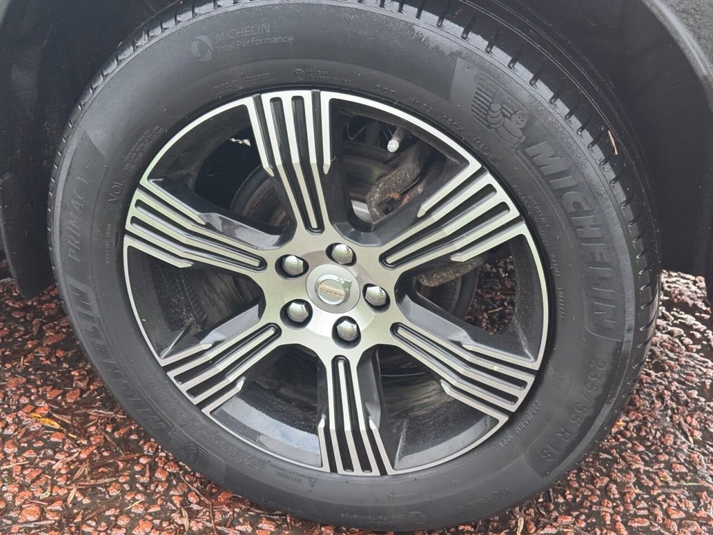 Used Volvo XC40 2021 for sale - 76883483: Photo 9