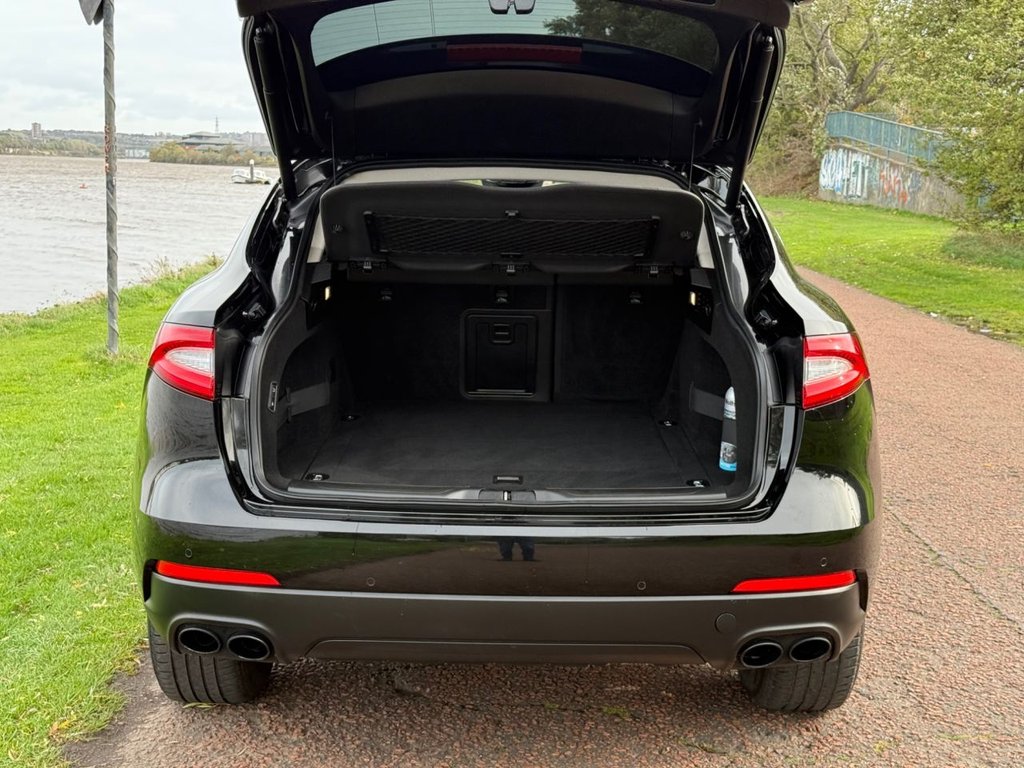 Used Maserati Levante 2017 for sale - 76470062: Photo 6