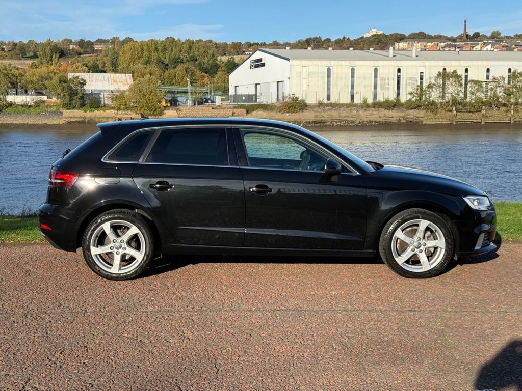 Used Audi A3 2018 for sale - 76313258: Photo 2