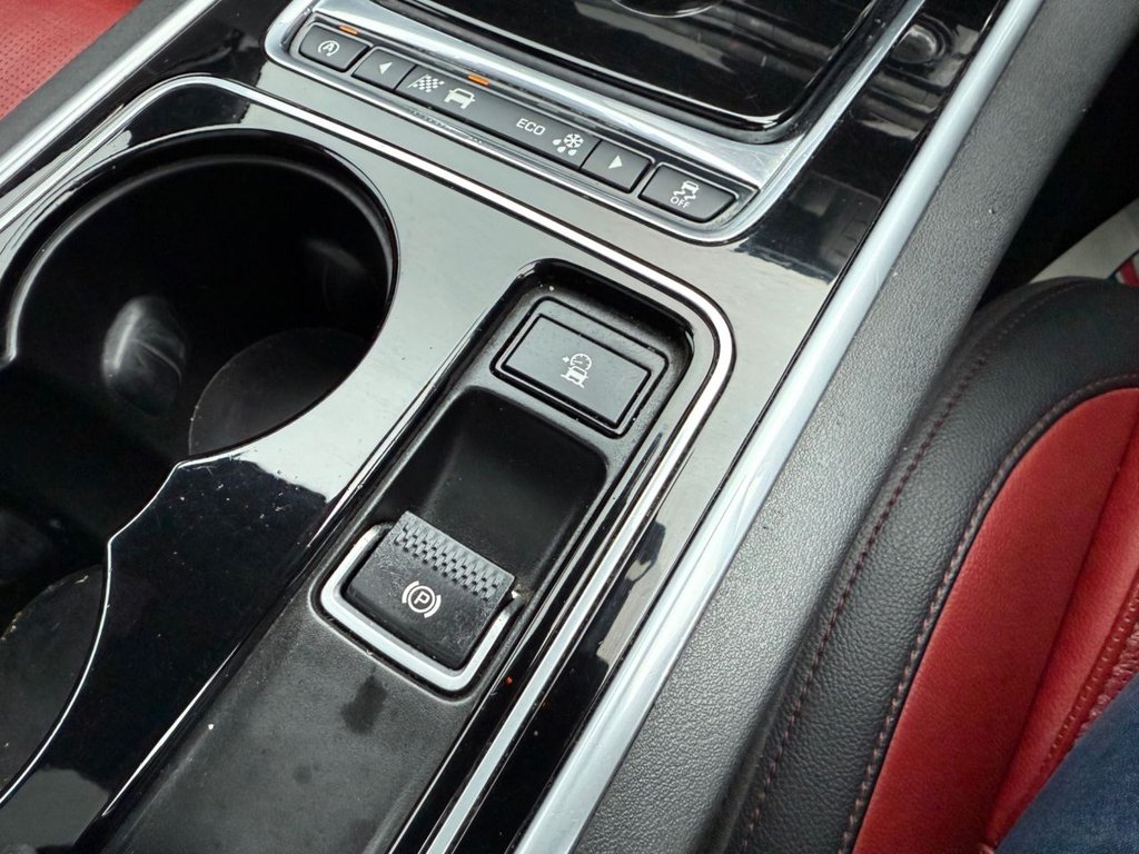 Used Jaguar XE 2016 for sale - 77287654: Photo 20