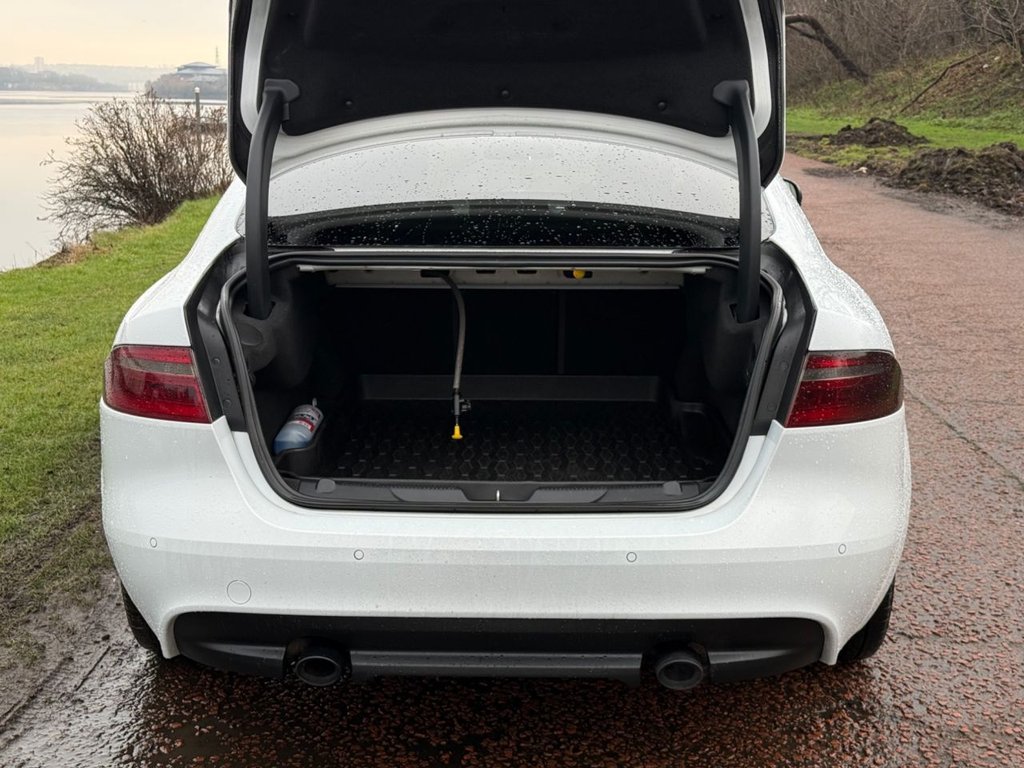 Used Jaguar XE 2016 for sale - 77287654: Photo 6