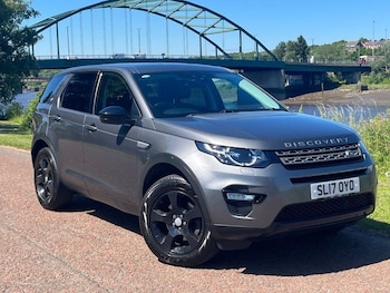 2017 (17) - 2.0 TD4 Pure Edition SUV 5dr Diesel Manual 4WD Euro 6 (s/s) (5 Seat) (150 p