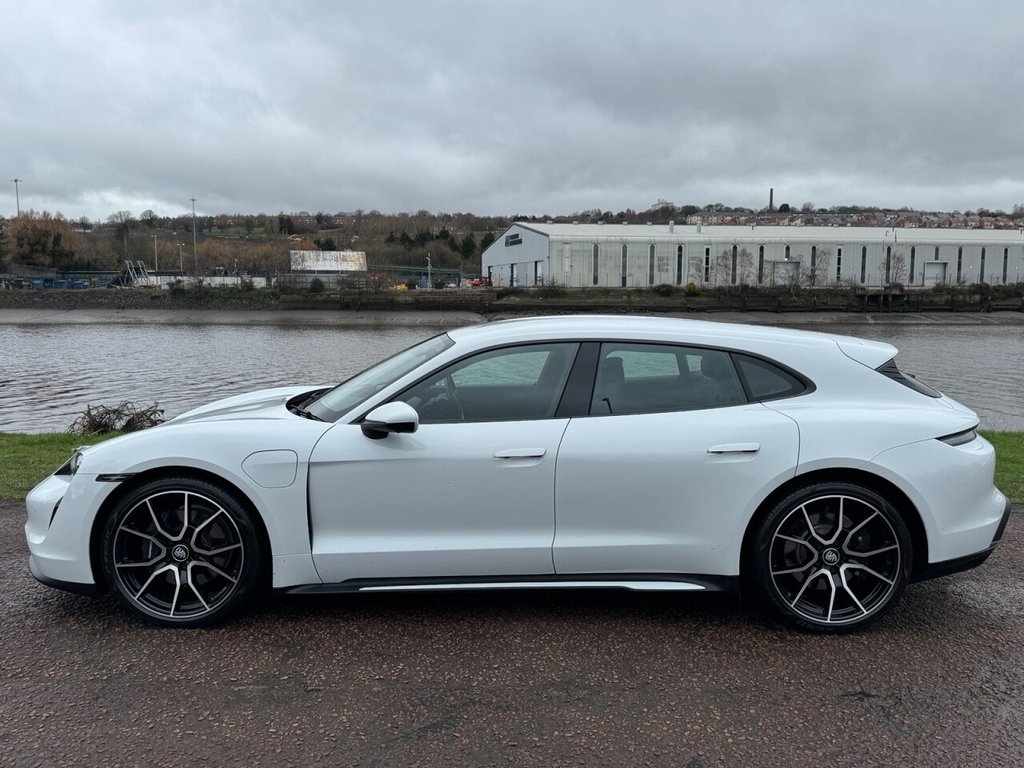 Used Porsche Taycan 2023 for sale - 77780558: Photo 17