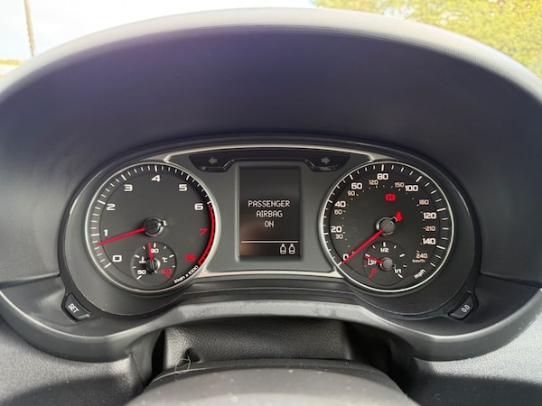 Used Audi A1 2011 for sale - 76118570: Photo 13