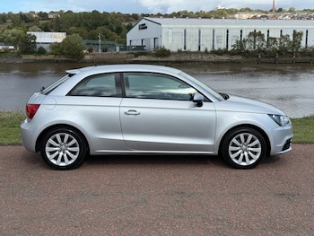 Used Audi A1 2011 for sale - 76118570: Photo 3