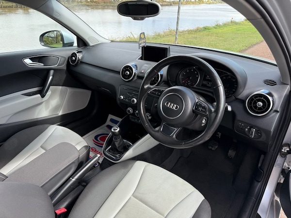 Used Audi A1 2011 for sale - 76118570: Photo 9