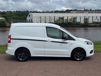 Used Ford Transit Courier 2018 for sale - 78781103: Photo