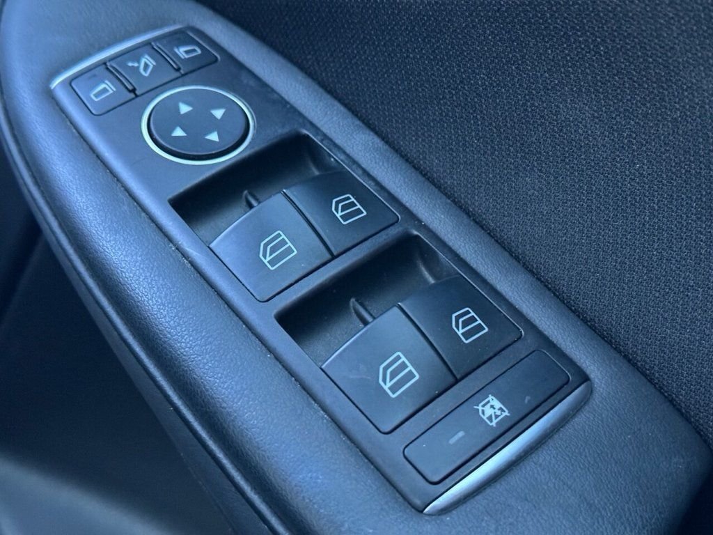 Used Infiniti Q30 2017 for sale - 78213018: Photo 12