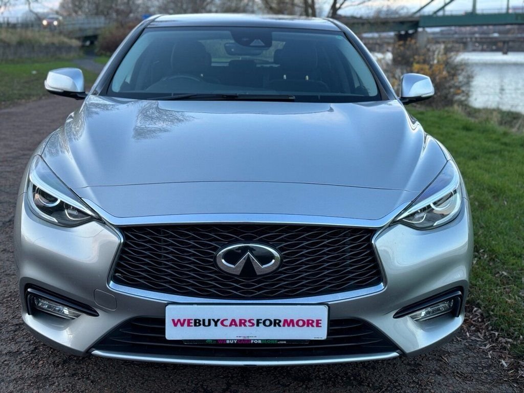 Used Infiniti Q30 2017 for sale - 78213018: Photo 2