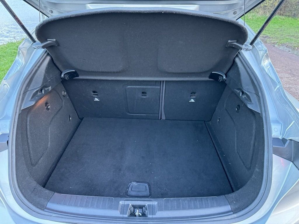 Used Infiniti Q30 2017 for sale - 78213018: Photo 6