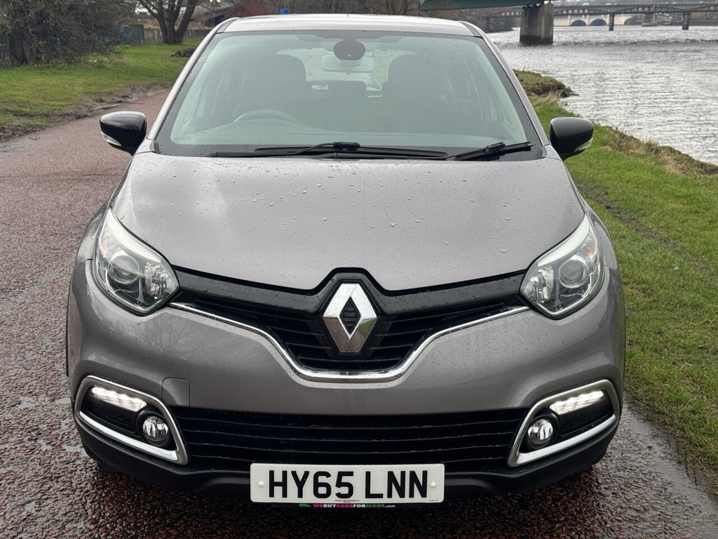 Used Renault Captur 2015 for sale - 77368914: Photo 2