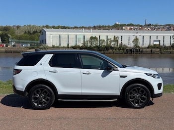 Used Land Rover Discovery Sport 2018 for sale - 78458638: Photo
