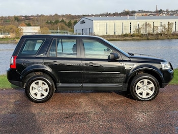 Used Land Rover Freelander 2009 for sale - 76604784: Photo
