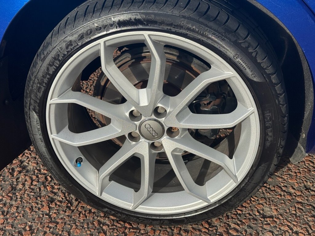 Used Audi RS Q3 2014 for sale - 76582236: Photo 8