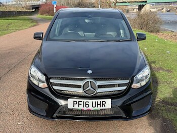 Used Mercedes-Benz B Class 2016 for sale - 77820959: Photo