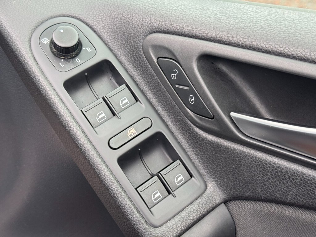 Used Volkswagen Golf 2012 for sale - 76962410: Photo 20