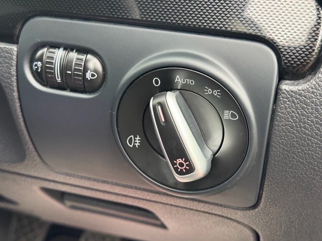 Used Volkswagen Golf 2012 for sale - 76962410: Photo 21