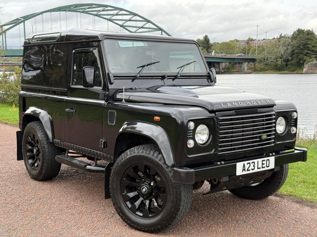 Used Land Rover Defender 2009 for sale - 76009425: Photo 1