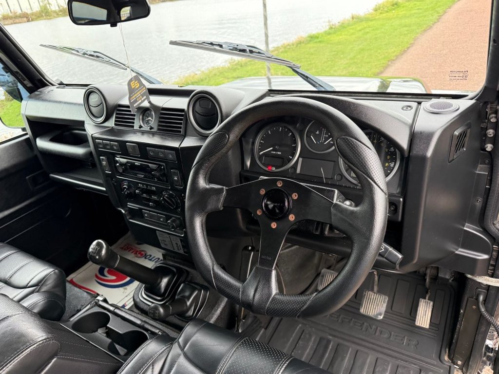 Used Land Rover Defender 2009 for sale - 76009425: Photo 10