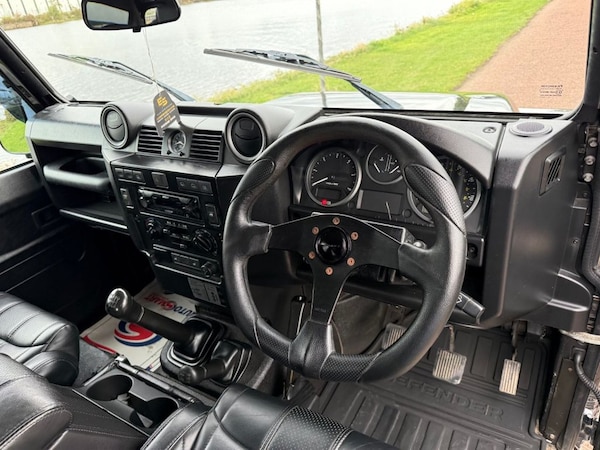 Used Land Rover Defender 2009 for sale - 76009425: Photo 10