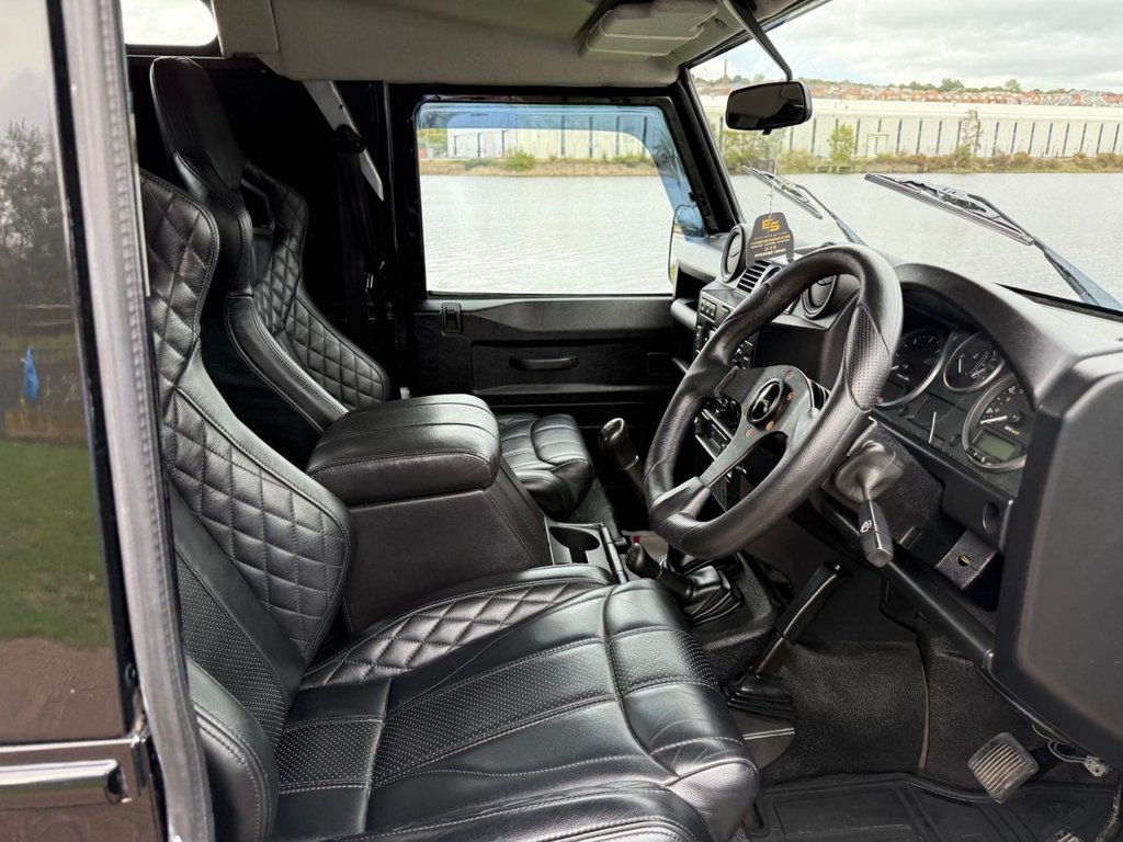 Used Land Rover Defender 2009 for sale - 76009425: Photo 11