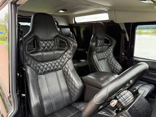 Used Land Rover Defender 2009 for sale - 76009425: Photo 12