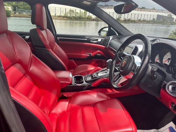 Used Porsche Cayenne 2015 for sale - 74893168: Photo 10
