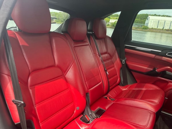 Used Porsche Cayenne 2015 for sale - 74893168: Photo 12