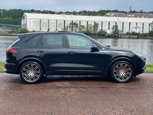 Used Porsche Cayenne 2015 for sale - 74893168: Photo 3