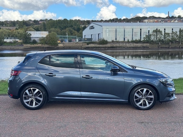 Used Renault Megane 2017 for sale - 76069003: Photo 3