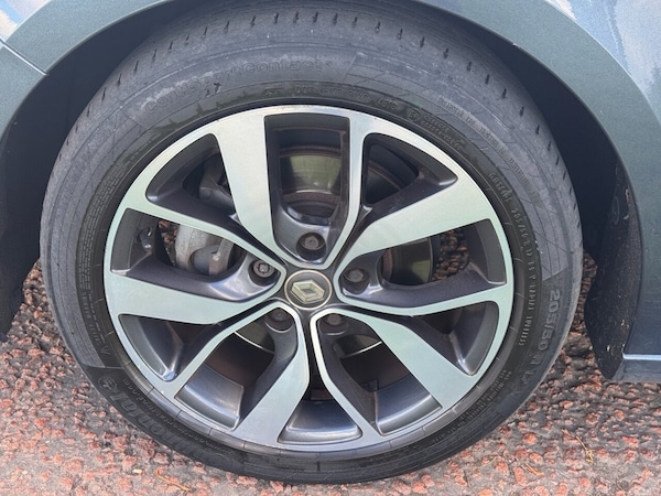 Used Renault Megane 2017 for sale - 76069003: Photo 9