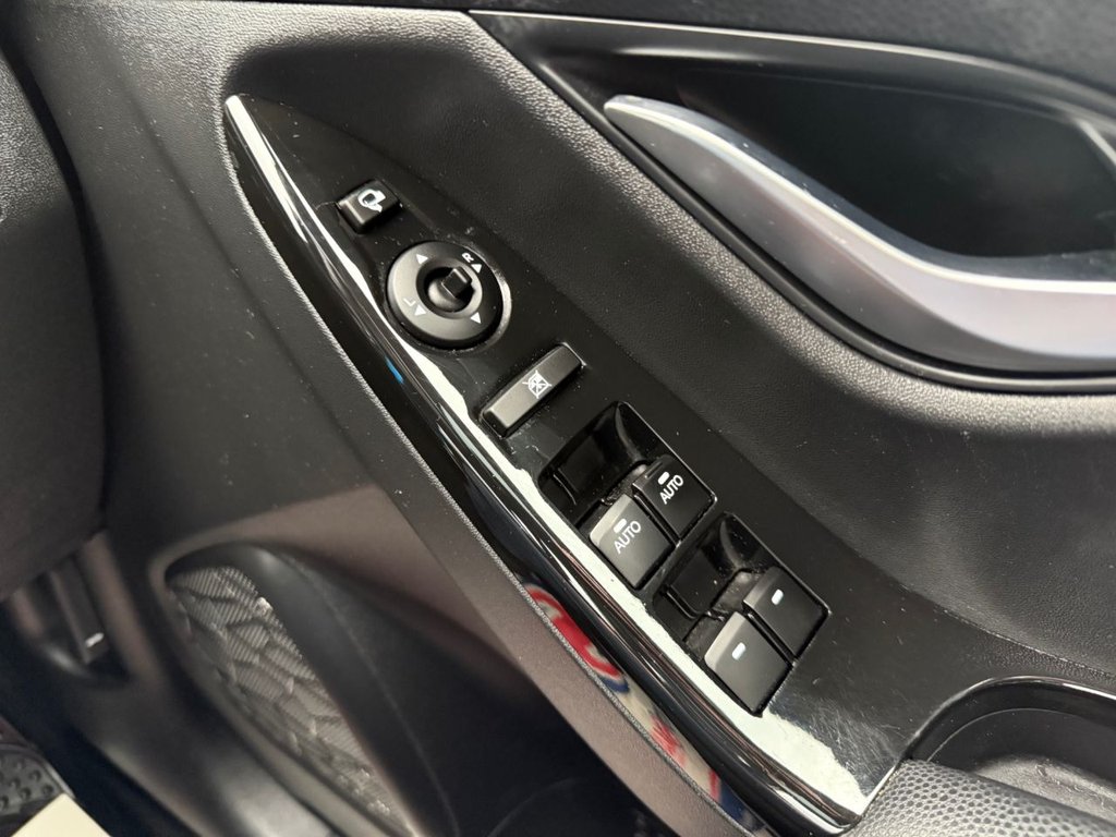 Used Hyundai Ix20 2015 for sale - 76923883: Photo 25