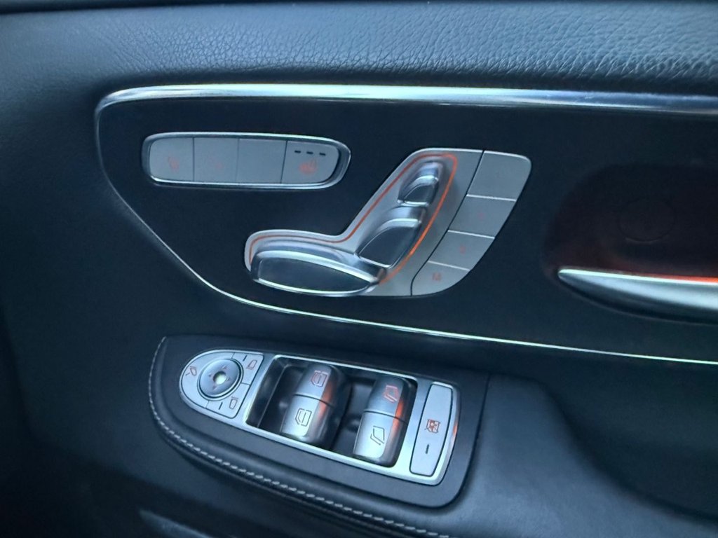 Used Mercedes-Benz V-Class 2017 for sale - 77835527: Photo 26