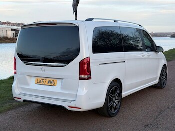 Used Mercedes-Benz V-Class 2017 for sale - 77835527: Photo