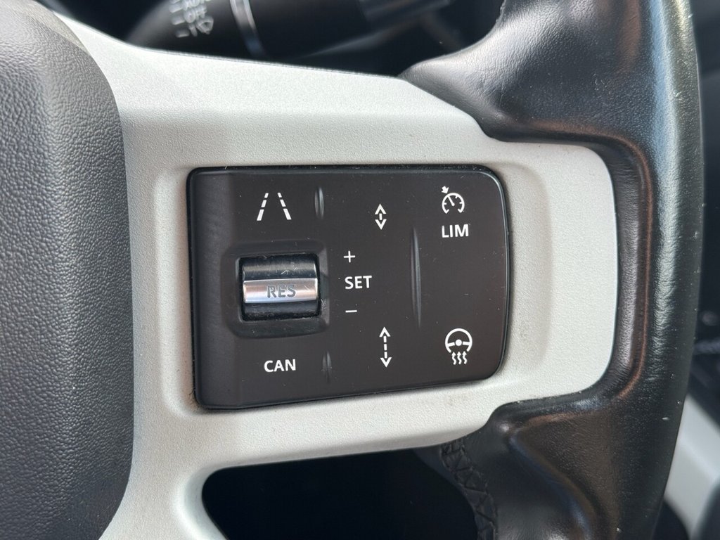 Used Land Rover Defender 2021 for sale - 76654820: Photo 21